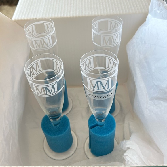 Tiffany and Co Fluted Champagne Millennium Crystal Glasses MM Signed - Picture 10 of 12
